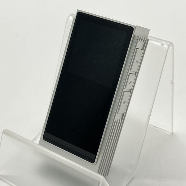 【中古】UA6 Silver【秋葉原】