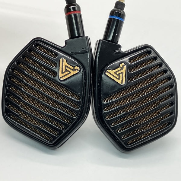 【中古】LCDi4 in-ears with premium cable【秋葉原】