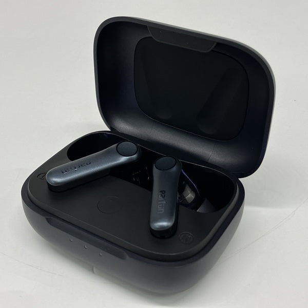 【中古】Air Pro 4 - Black【秋葉原】
