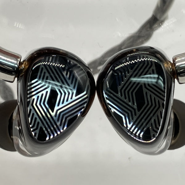 【中古】FA19 【FIO-IEM-FA19-B】【秋葉原】