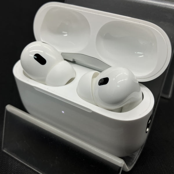 【中古】MagSafe充電ケース(USB-C)付きAirPods Pro(第2世代) MTJV3JA【秋葉原】