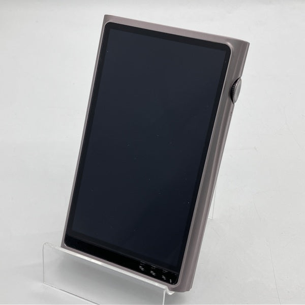 【中古】M7 チタニウム【名古屋】