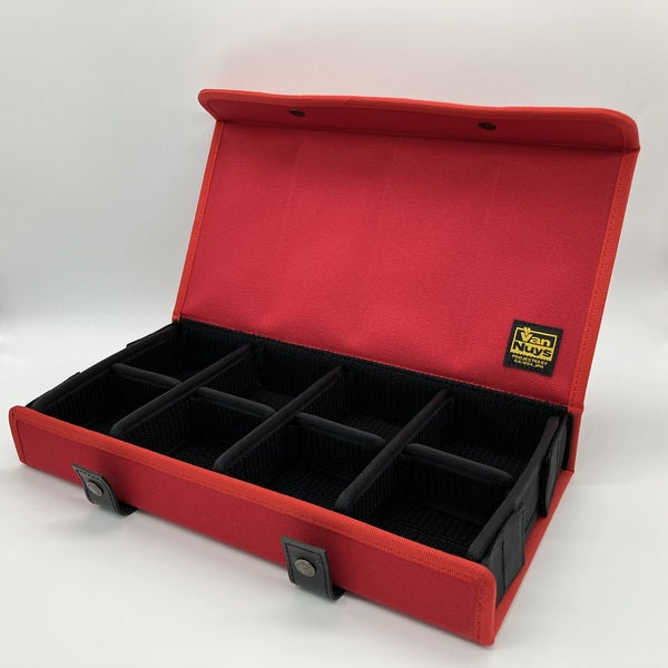 【中古】仕切りの位置が変えられるイヤフォンケース/8個用 レッド【秋葉原】