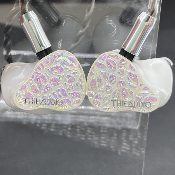 イヤホン thieaudio hype 4 white 203A4471_16022db9-1aa3-4e2d-