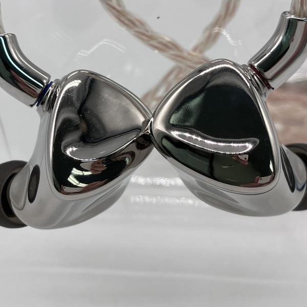 【中古】FX17 【FIO-IEM-FX17-S】【秋葉原】