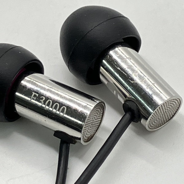 【中古】E3000 【FI-E3DSS】【秋葉原】