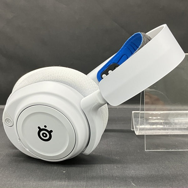 【中古】Arctis Nova 7P Wireless White 【61561J】【秋葉原】