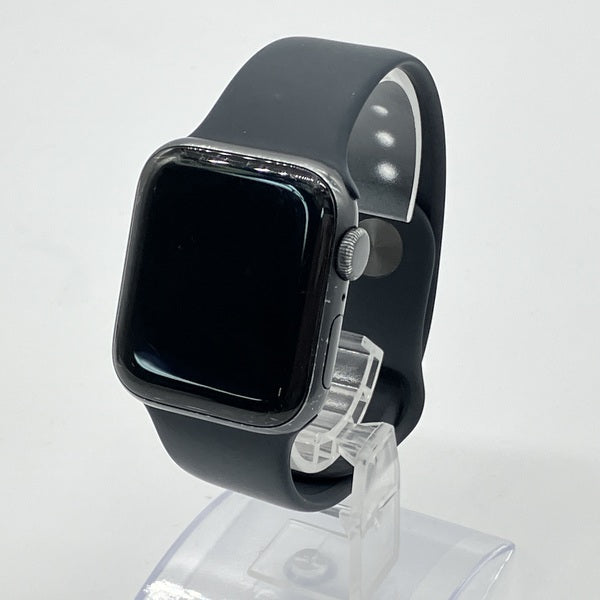 【中古】Apple Watch SE (40mm GPS)アルミニウム (Space Gray)【秋葉原】