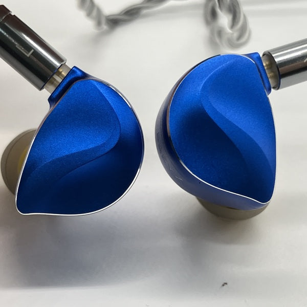 BQEYZ WINTER 本体 【週末セール中】 BQEYZ WINTER 本体 【週末セール中】