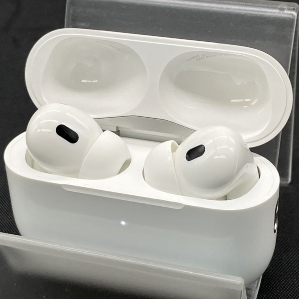【中古】MagSafe充電ケース(USB-C)付きAirPods Pro(第2世代) MTJV3JA【秋葉原】