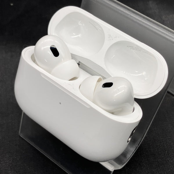 【中古】MagSafe充電ケース(USB-C)付きAirPods Pro(第2世代) MTJV3JA【秋葉原】