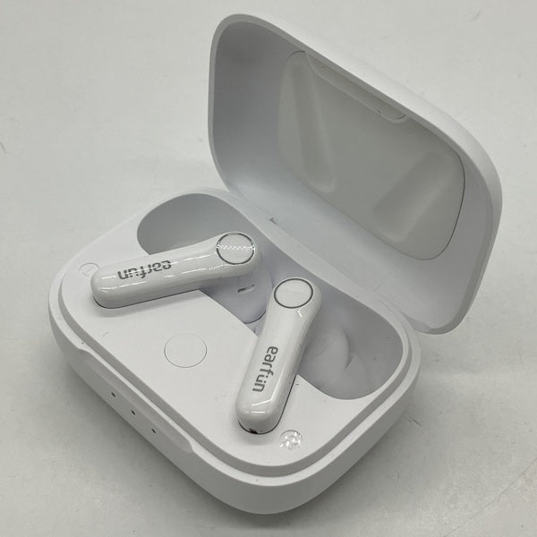 【中古】Air Pro 4 - Glossy White【名古屋】