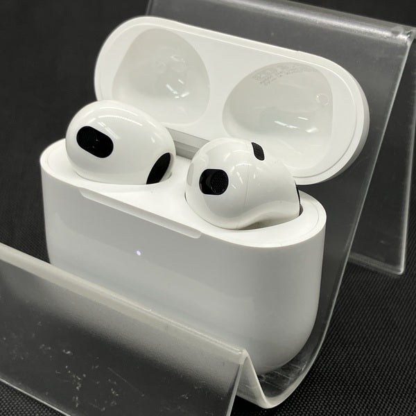 Apple 【中古】Airpods MME73J/A 3rd Generation【秋葉原】 – e