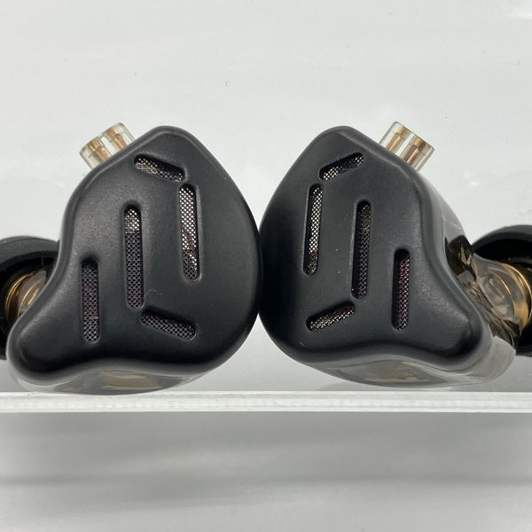 【中古】KZ ZAX(ケーブル欠品)【秋葉原】