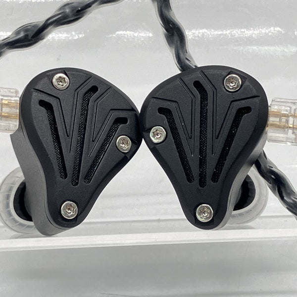 TRN 【中古】BAX Pro【日本橋】 – e☆イヤホン