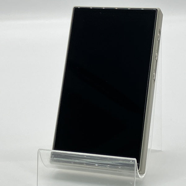 【中古】M21 Titanium Gold 【FIO-M21-G】【秋葉原】