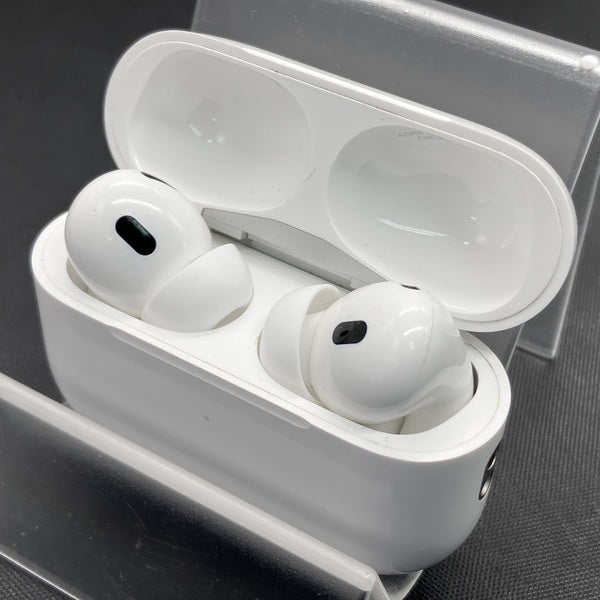 【中古】MagSafe充電ケース(USB-C)付きAirPods Pro(第2世代) MTJV3JA【秋葉原】