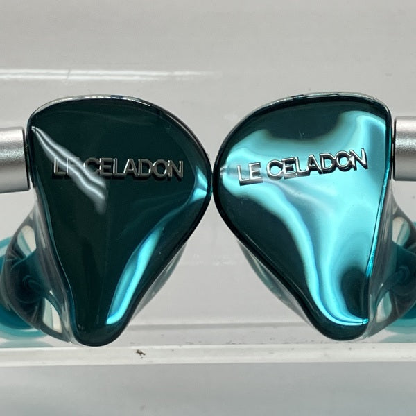 【中古】LE CELADON 【AZL-LECELADON】【名古屋】