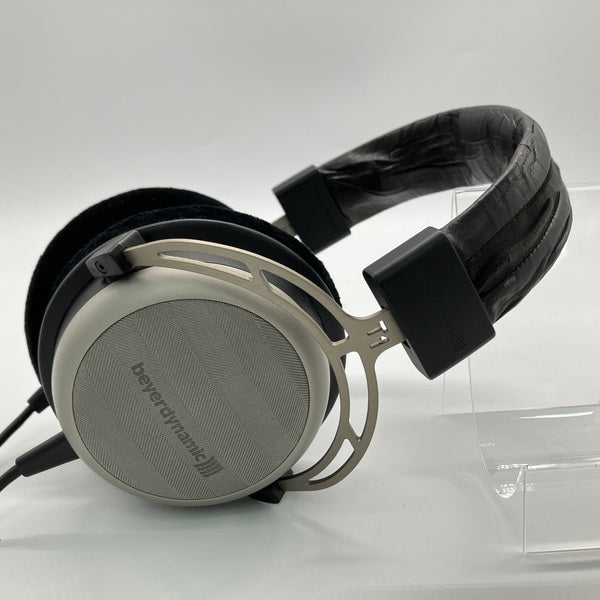 【美品】beyerdynamic T1 初代 ヘッドホン　送料無料　即購入歓迎 beyerdynamic 【美品】beyerdynamic T1 初代 1st ヘッドホン