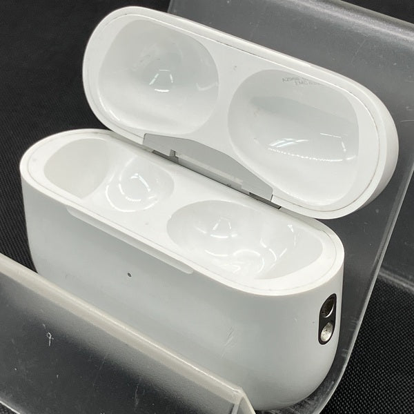 【中古】AirPods Pro (第2世代) MagSafe充電ケース(USB-C)【秋葉原】