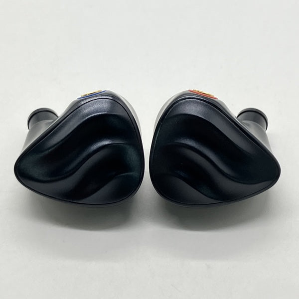 【中古】FH3 Black 【FIO-IEM-FH3-B】(ケーブル欠品)【秋葉原】