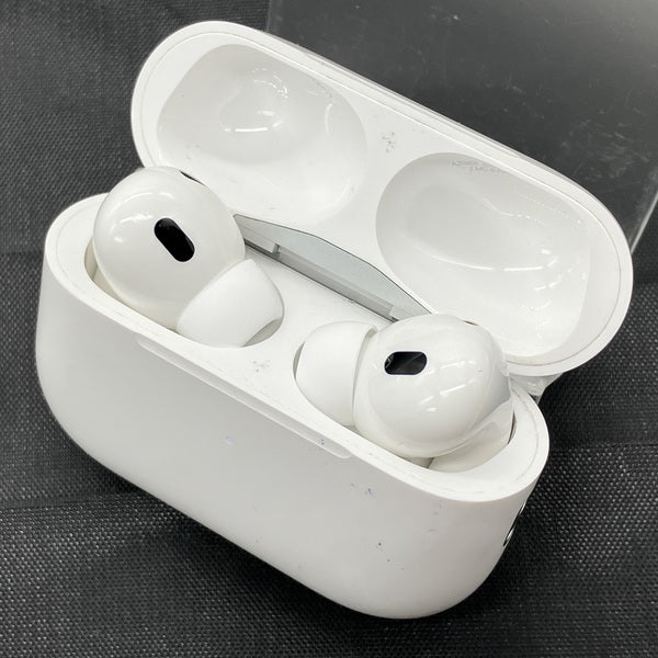 【中古】MagSafe充電ケース(USB-C)付きAirPods Pro(第2世代) MTJV3JA【秋葉原】