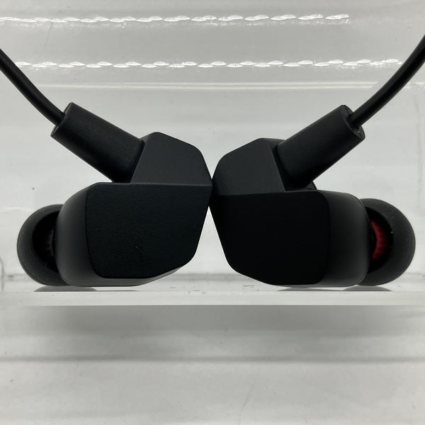 final 【中古】VR3000 for Gaming 【FI-VR3DPLMB】【秋葉原