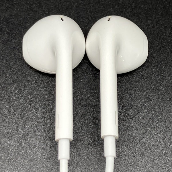 【中古】EarPods(USB-C) インナーイヤー型イヤホン MTJY3FE/A【秋葉原】