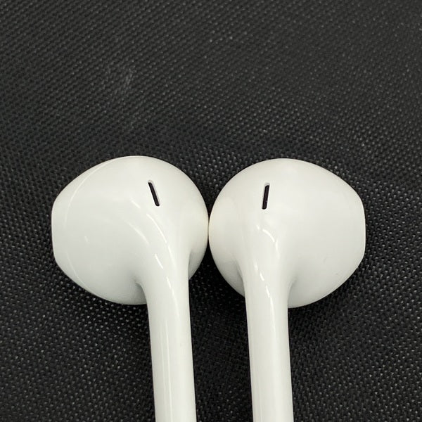 【中古】EarPods with Lightning Connector【日本橋】
