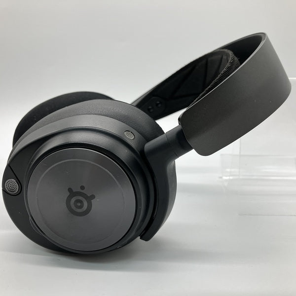 【中古】Arctis Nova Pro Wireless P(RE) PlayStation用【秋葉原】