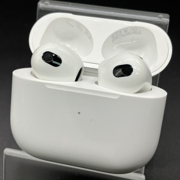 ゆ*き様 used 美品　AirPods 第3世代 MME73J／A ゆ*き様 used 美品 AirPods 第3世代 MME73J／A Apple AirPods 第