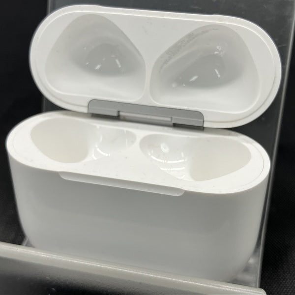 【中古】AirPods 4 (ANC)ワイヤレス充電ケース【名古屋】