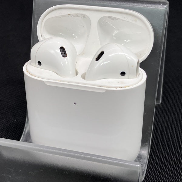 【中古】AirPods with Wireless Charging Case MRXJ2J-A【日本橋】