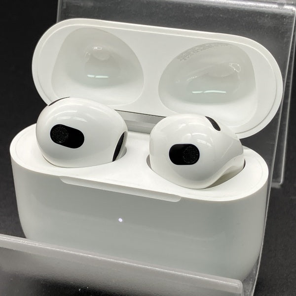 Apple 【中古】Airpods MME73J/A 3rd Generation【秋葉原】 – e