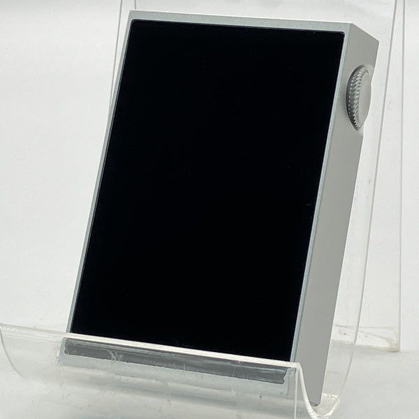 【中古】M1 Plus Silver【日本橋】