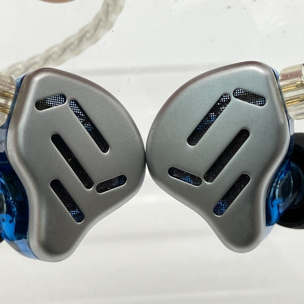 ヨネックス非売品　イヤホン　エアーポッズ Amazon.co.jp: 骨伝導 Aeropex Play (miniサイズ)AfterShokz 骨