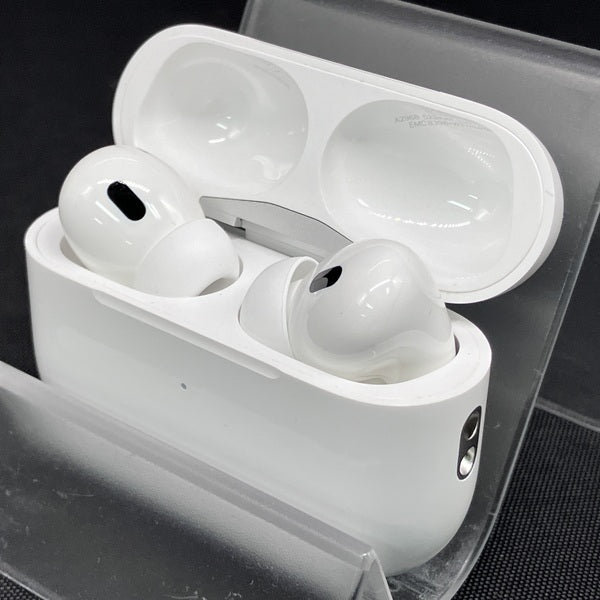 【中古】MagSafe充電ケース(USB-C)付きAirPods Pro(第2世代) MTJV3JA【秋葉原】