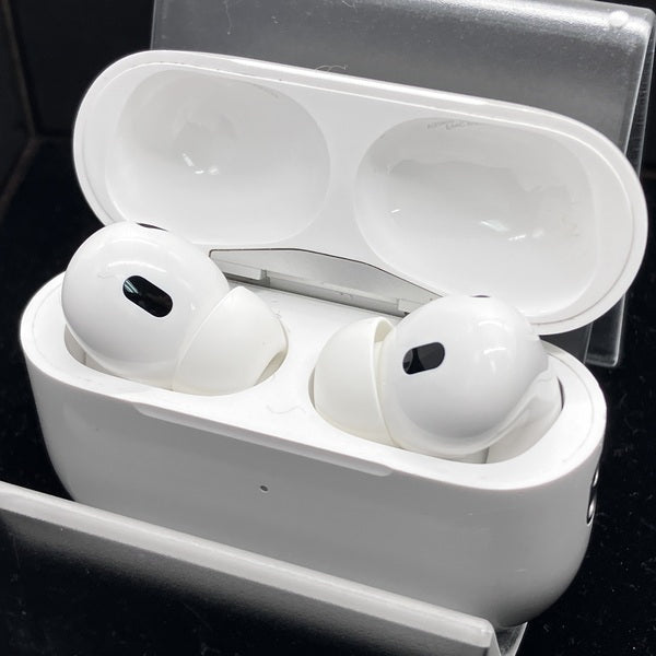 【中古】MagSafe充電ケース(USB-C)付きAirPods Pro(第2世代) MTJV3JA【名古屋】