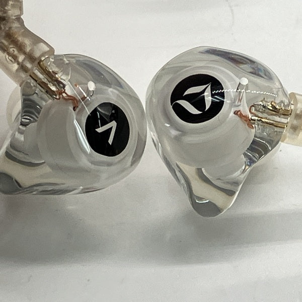 【中古】ACTIVO Q1 【IRV-ACTIVO-Q1】【秋葉原】