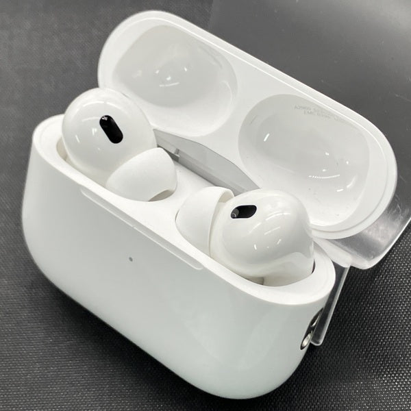 【中古】MagSafe充電ケース(USB-C)付きAirPods Pro(第2世代) MTJV3JA【秋葉原】
