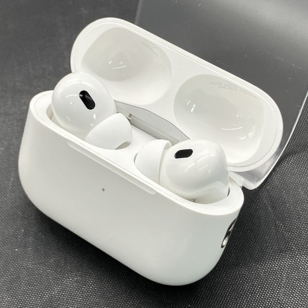 AirPods Pro 第2世代　中古 AirPods Pro 第二世代 MagSafe充電ケース付き 中古 ホワイト