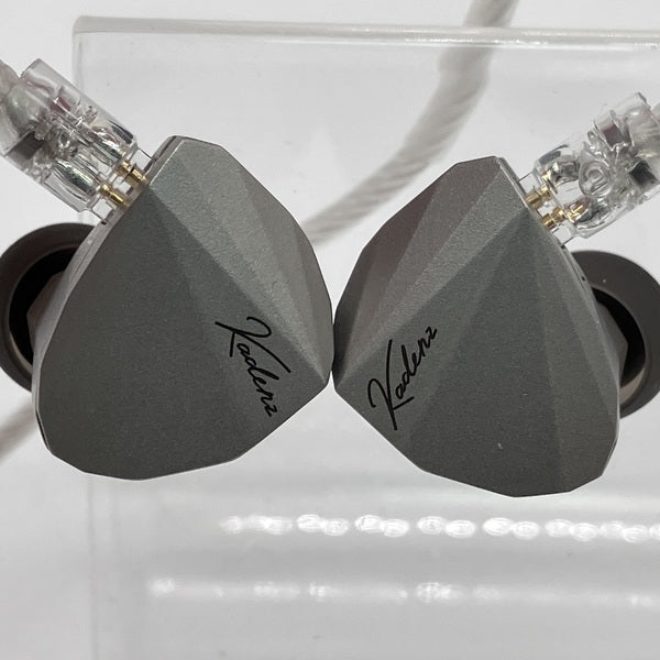【中古】Kadenz【秋葉原】