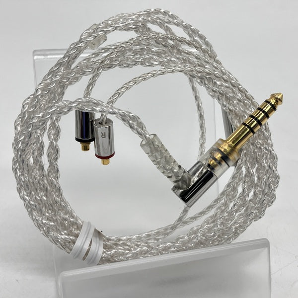 final A8000＋C106 MMCX 純正シルバーコートケーブル4.4mm final - final A8000 + 4.4mm C106 MMCXシルバーコートケーブル