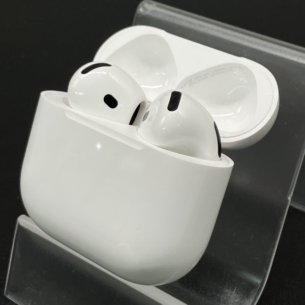 【中古】AirPods 4 MXP63J/A【秋葉原】