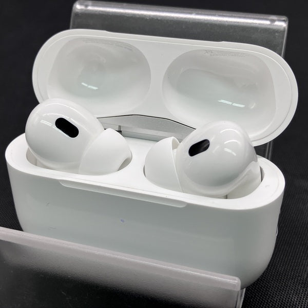 【中古】MagSafe充電ケース(USB-C)付きAirPods Pro(第2世代) MTJV3JA(海外モデル)【秋葉原】