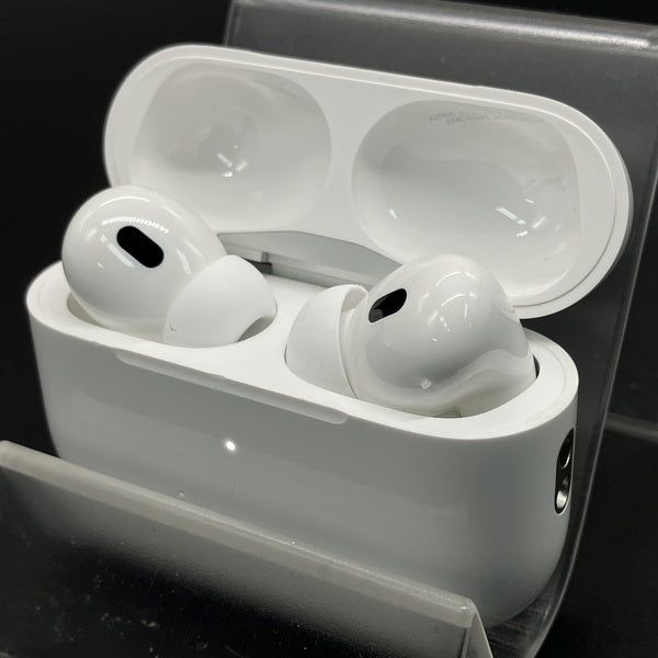 Apple 【中古】MagSafe充電ケース(USB-C)付きAirPods Pro(第2