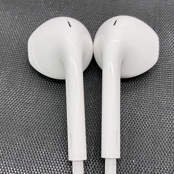 【純正・新品未使用品】Apple EarPods with Lightning 楽天市場】Apple 純正 正規品 Lightning イヤホン iPhone iPad