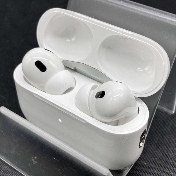 【中古】MagSafe充電ケース(USB-C)付きAirPods Pro(第2世代) MTJV3JA【秋葉原】