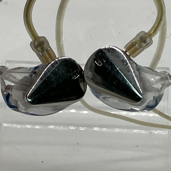 水月雨 (MOONDROP) 【中古】Blessing3【秋葉原】 – e☆イヤホン