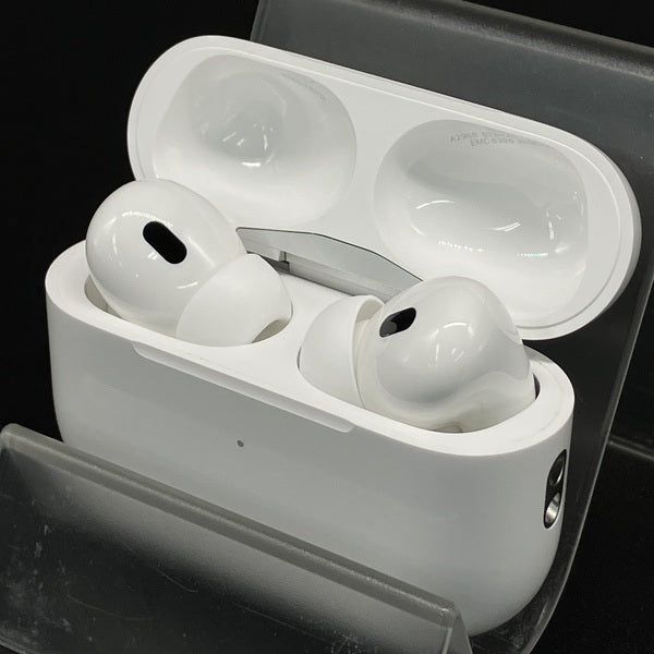 【中古】MagSafe充電ケース(USB-C)付きAirPods Pro(第2世代) MTJV3JA【秋葉原】